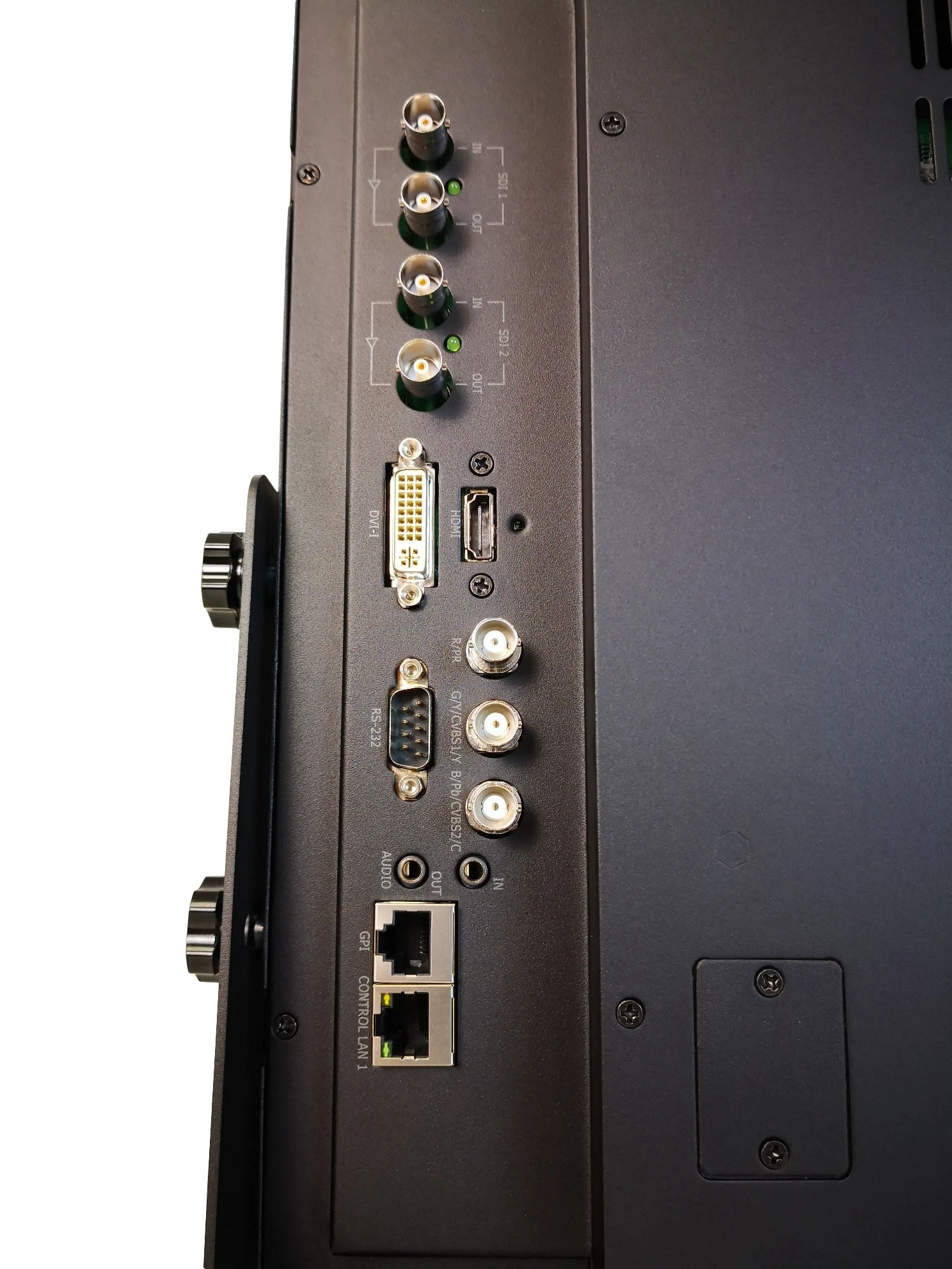 PBM-317-3G-V2-Rear_IO_CloseUP